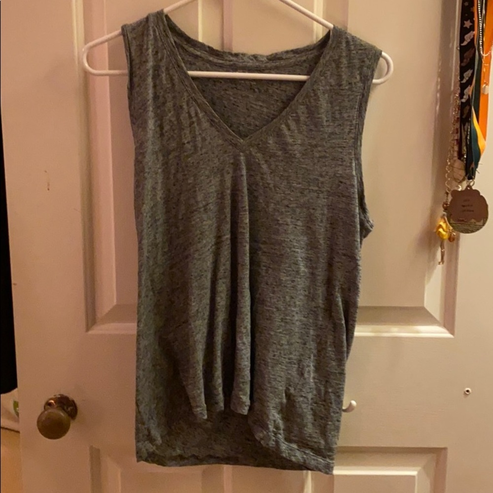 Madewell v neck tank